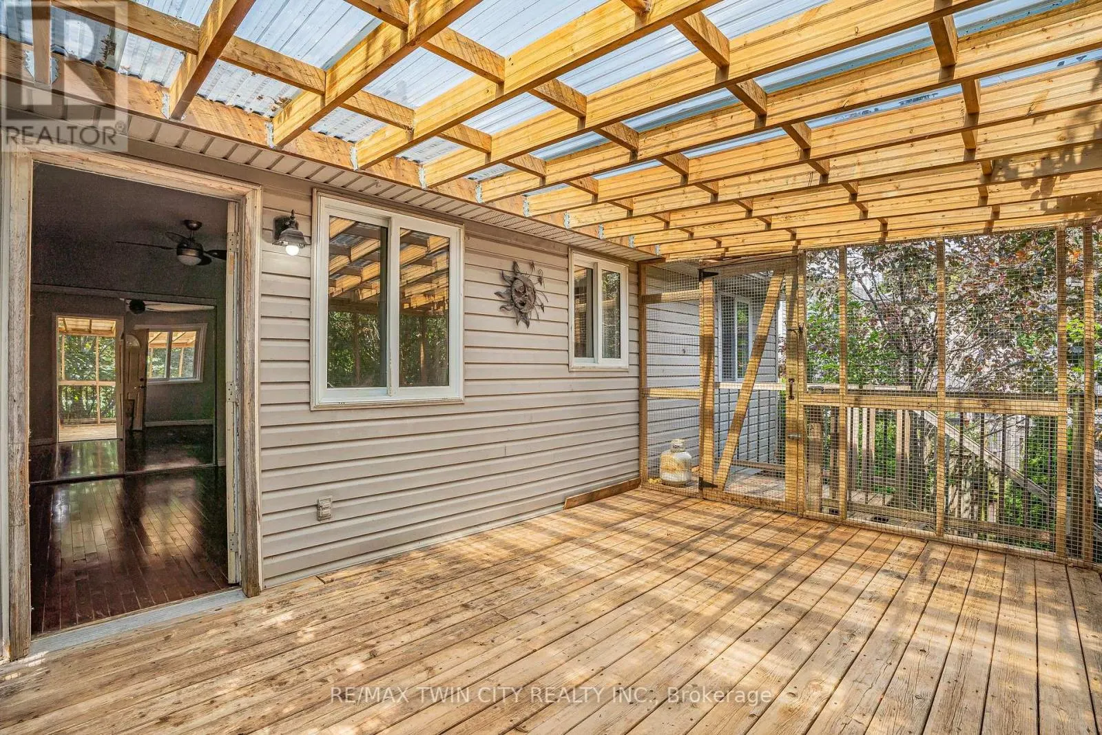 3 WISTERIA COURT