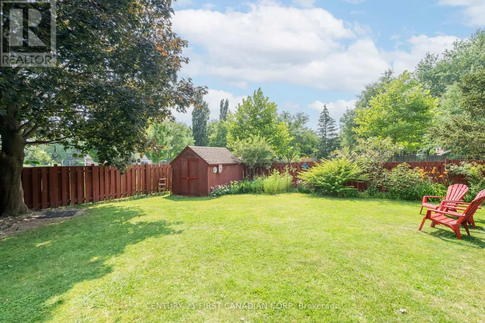 54 FOUR OAKS CRESCENT