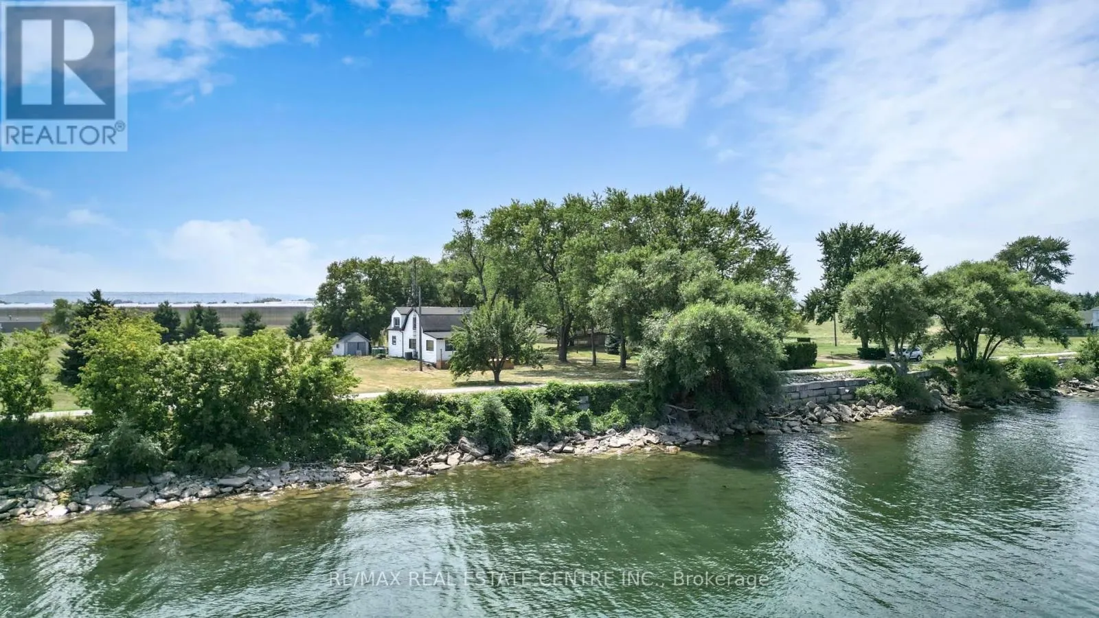 4036 LAKESHORE ROAD