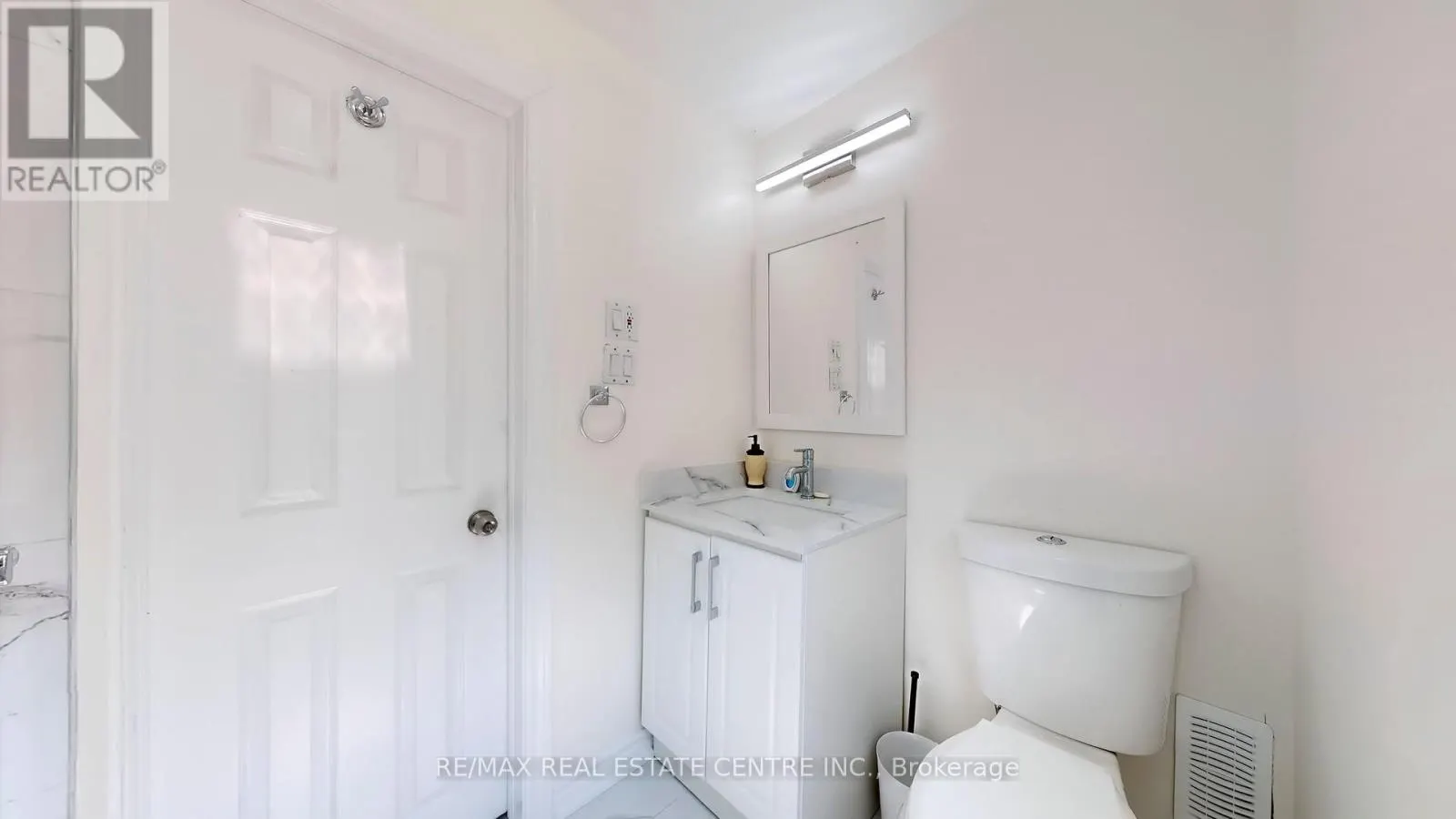 4036 LAKESHORE ROAD