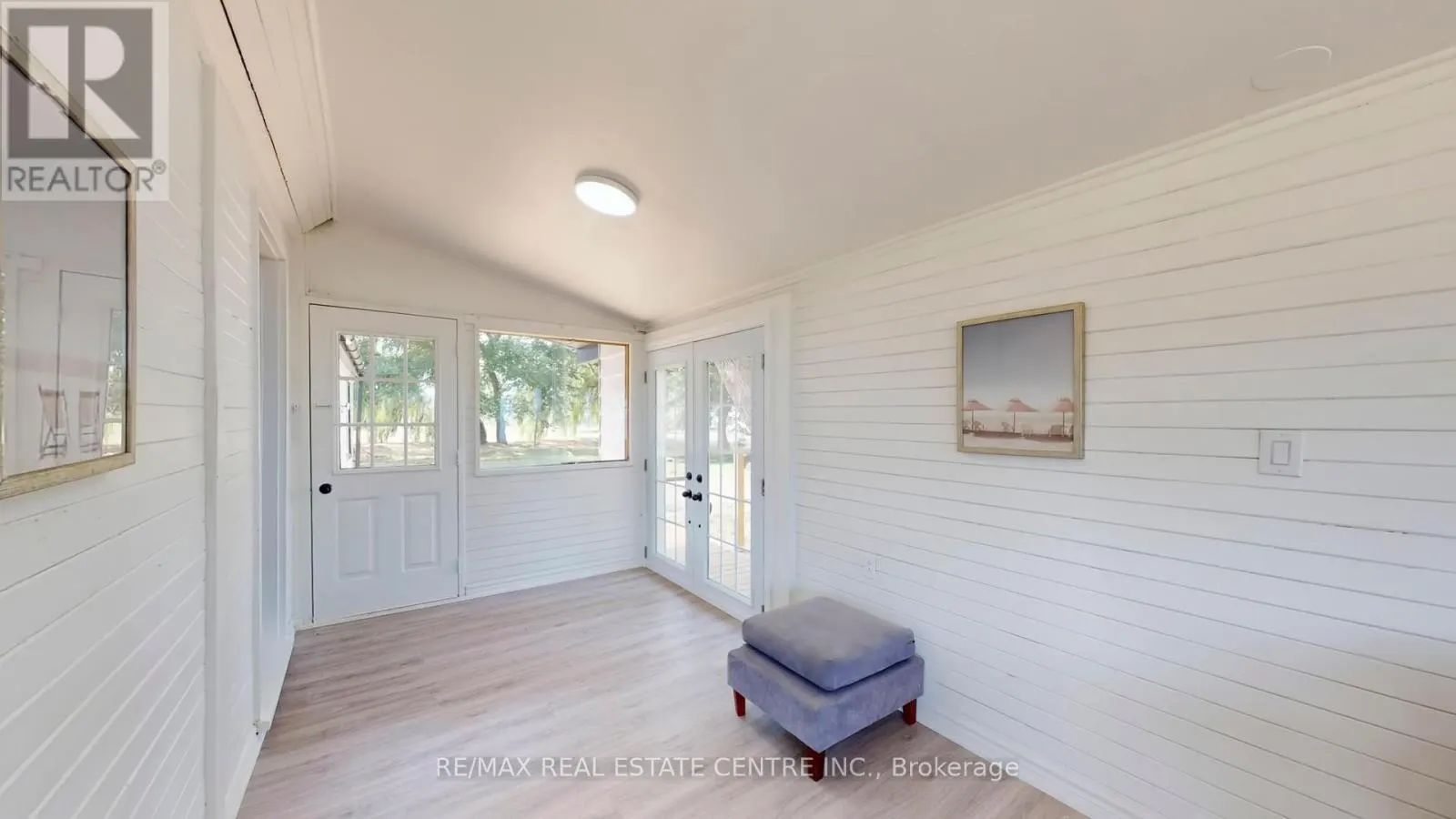 4036 LAKESHORE ROAD