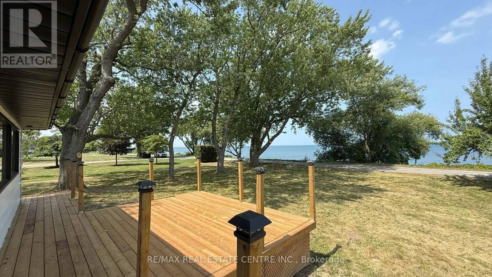 4036 LAKESHORE ROAD