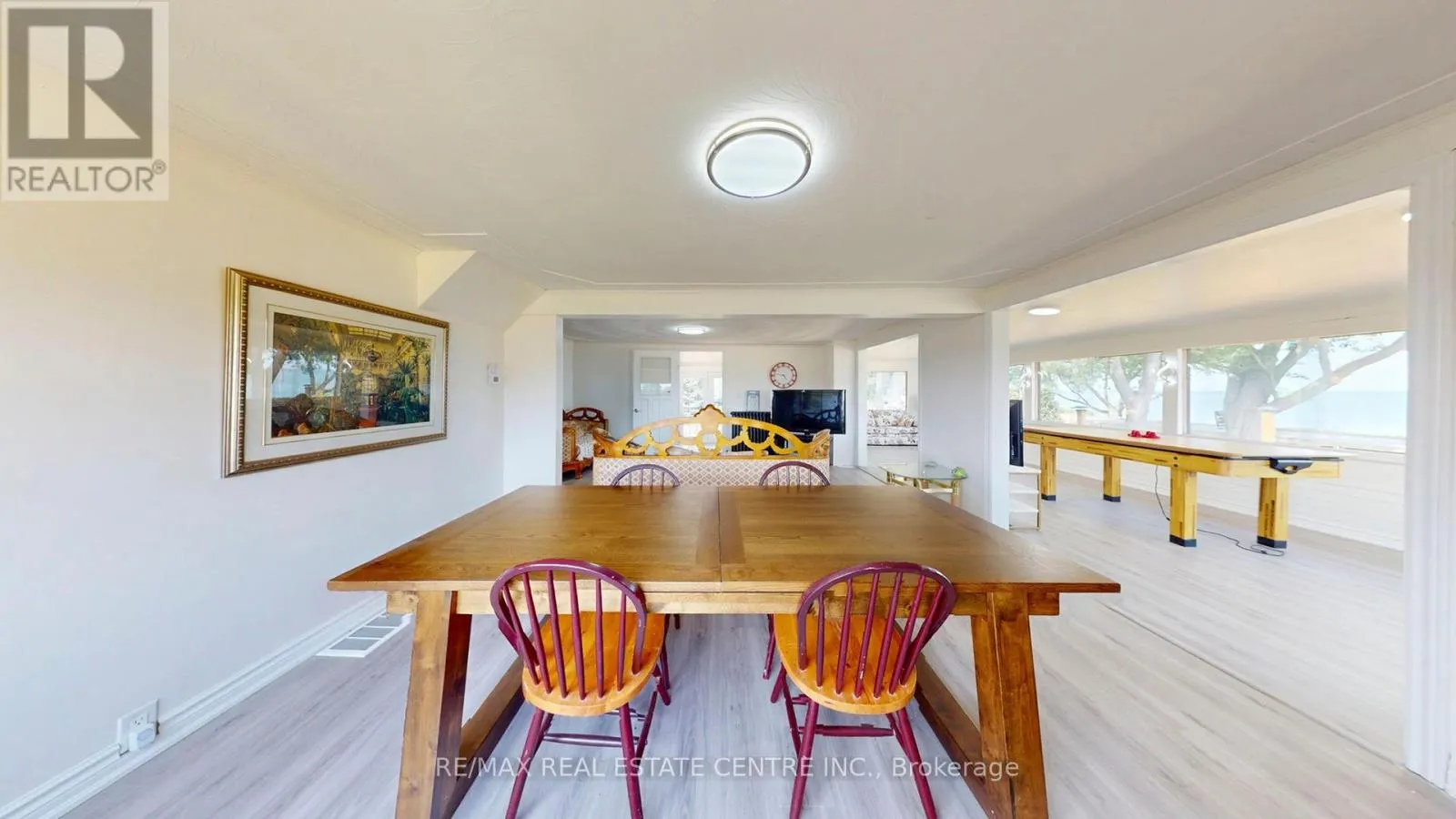 4036 LAKESHORE ROAD