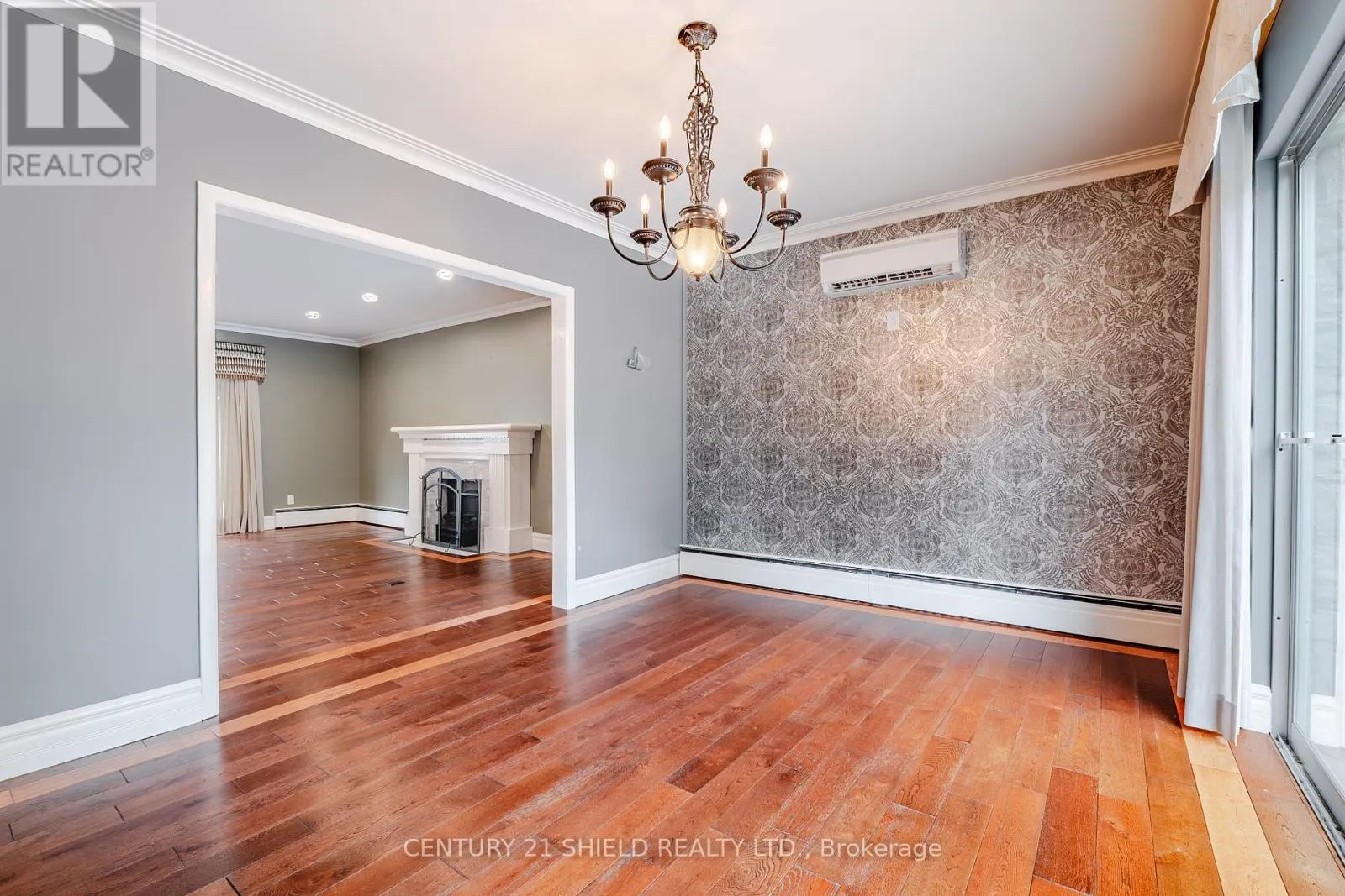 903 RIVERDALE AVENUE