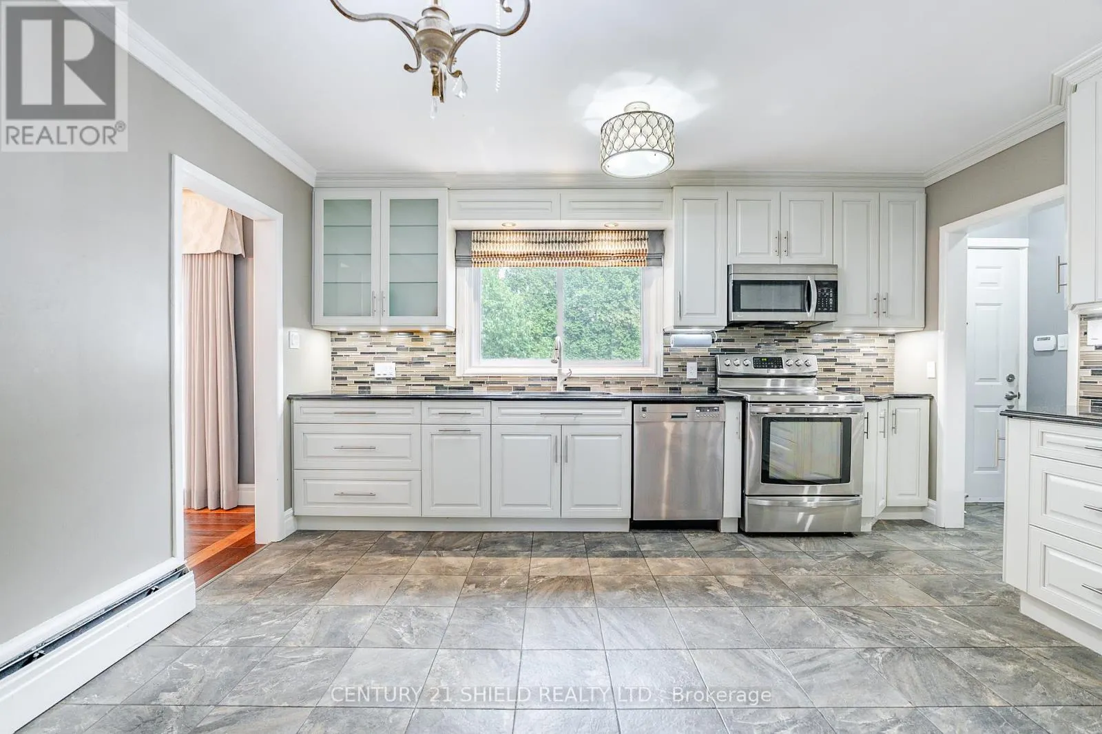 903 RIVERDALE AVENUE