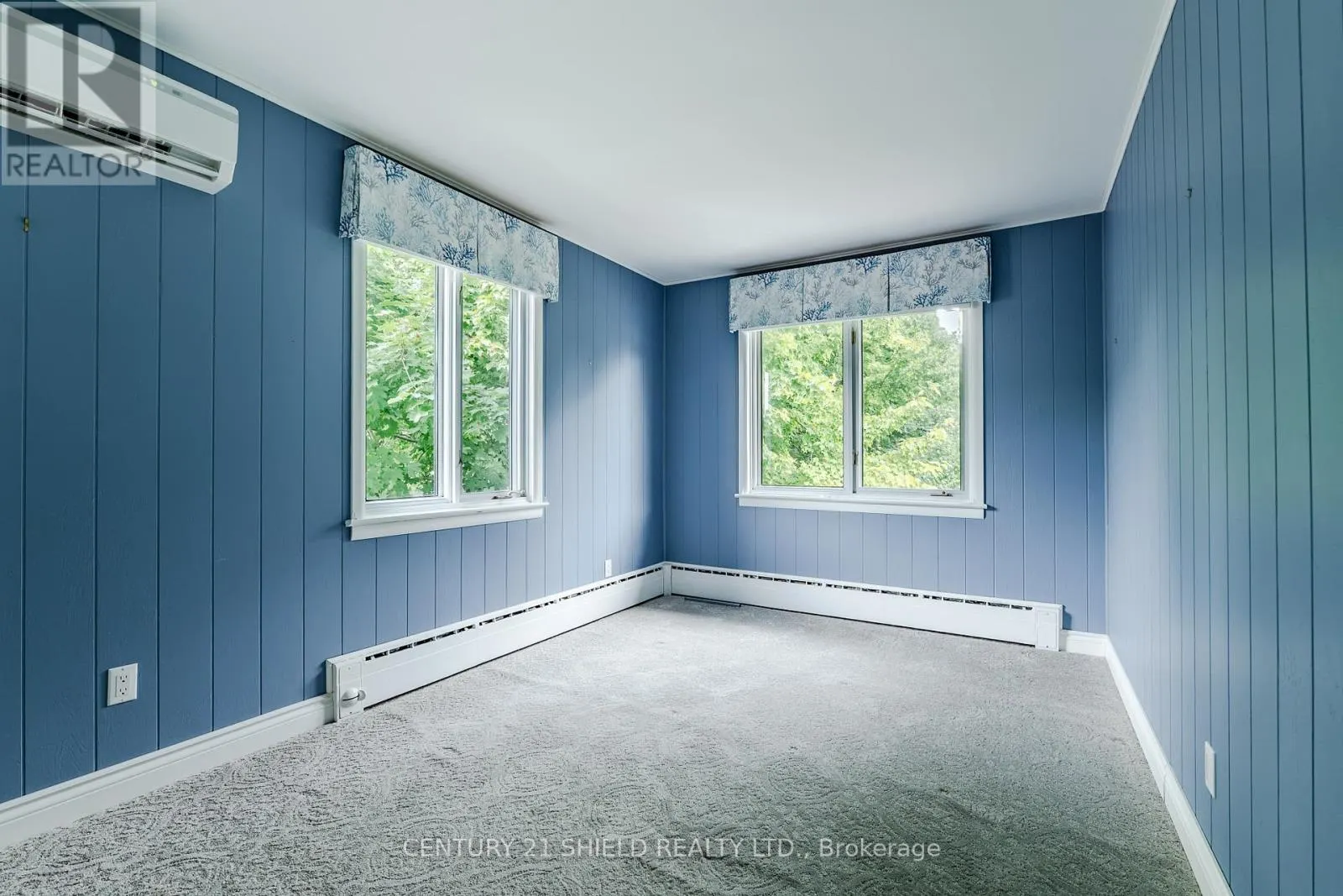 903 RIVERDALE AVENUE