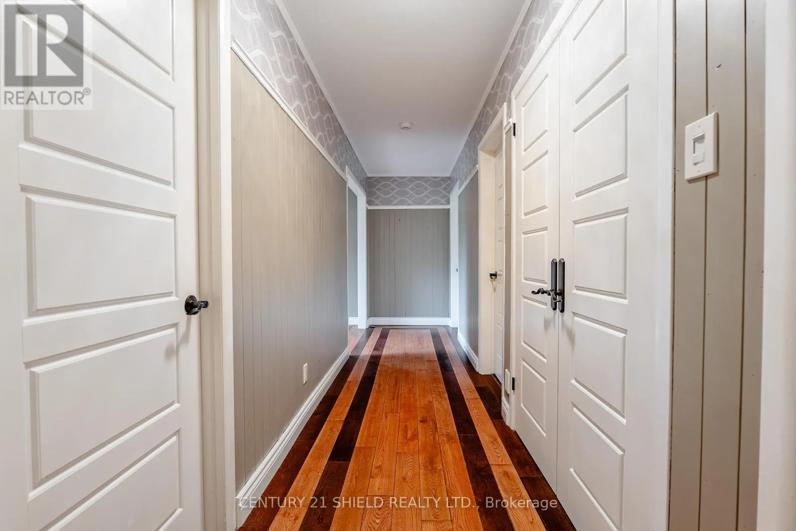 903 RIVERDALE AVENUE