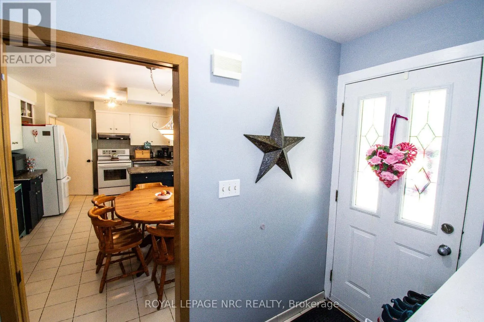 73 LOCKVIEW CRESCENT