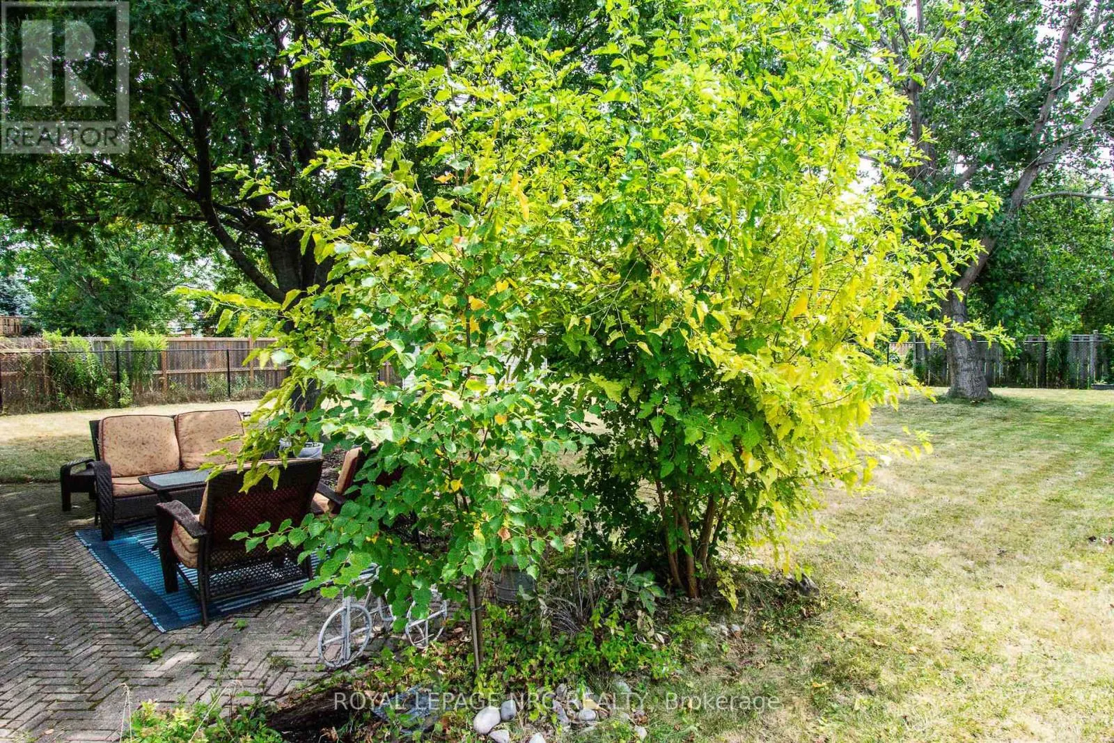 73 LOCKVIEW CRESCENT