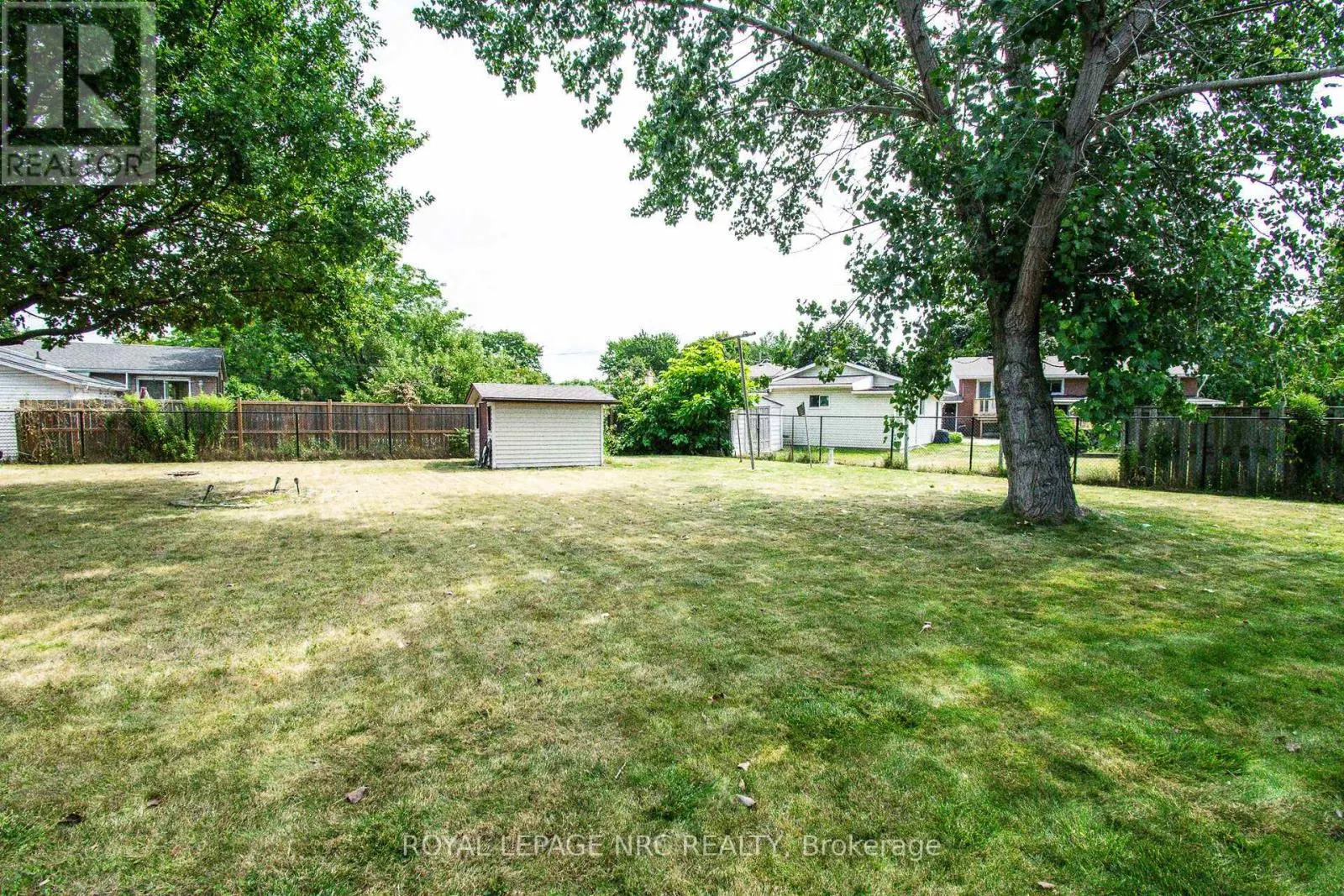 73 LOCKVIEW CRESCENT