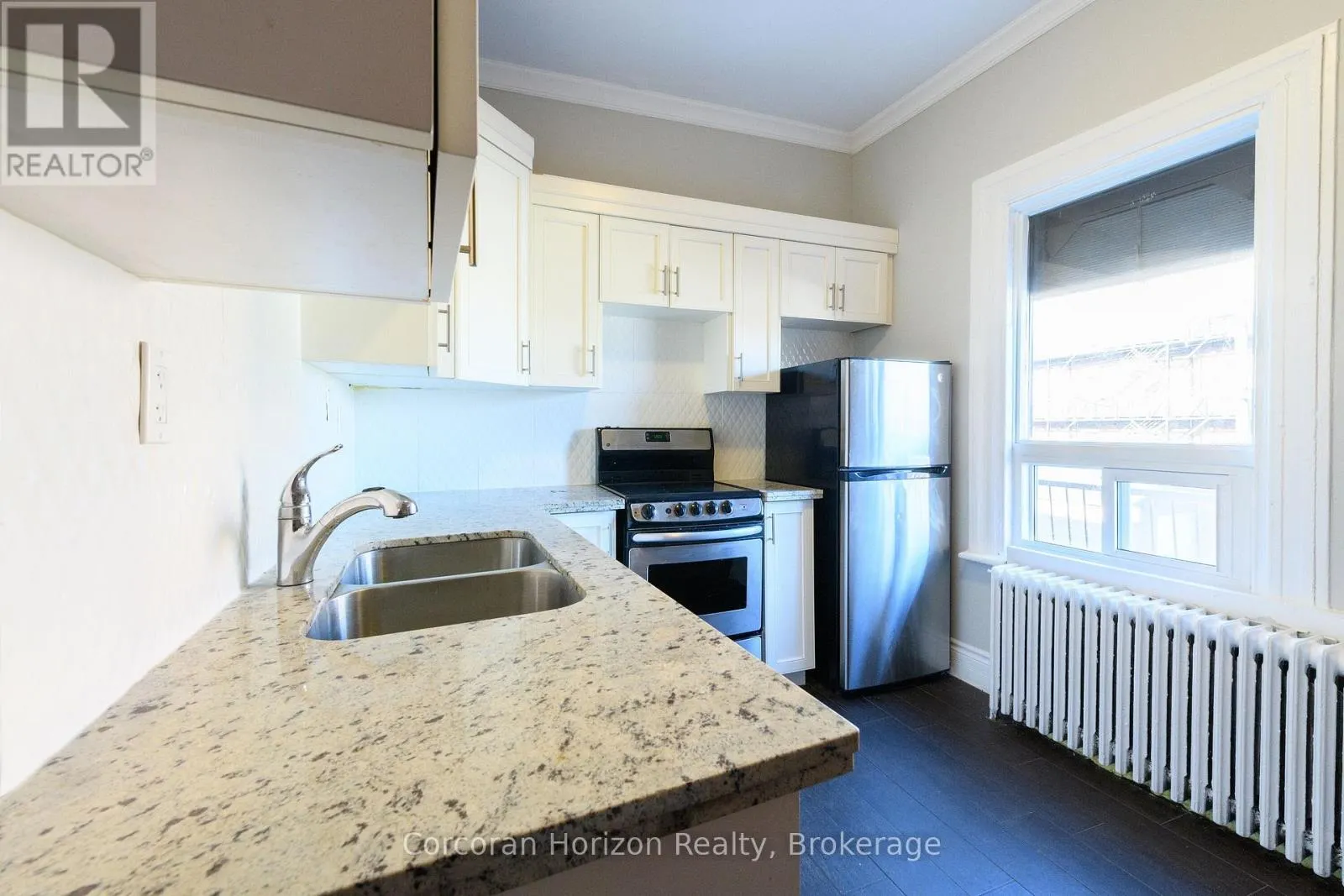 477 KING STREET E