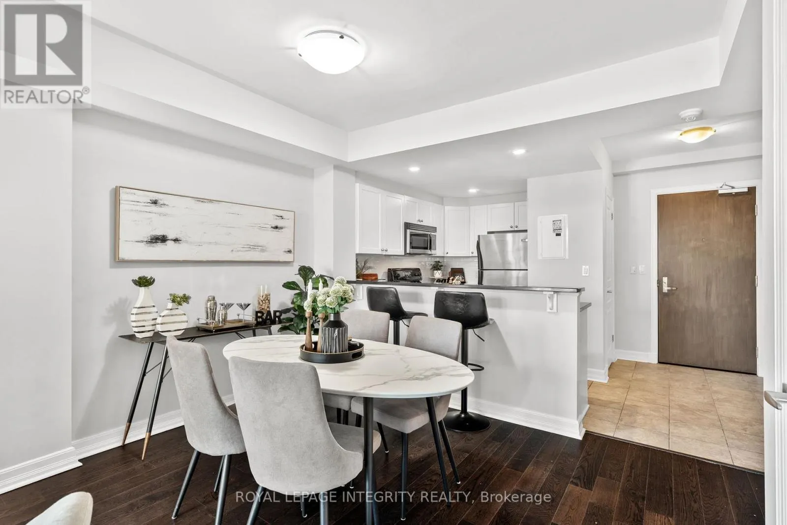 309 - 200 BESSERER STREET N