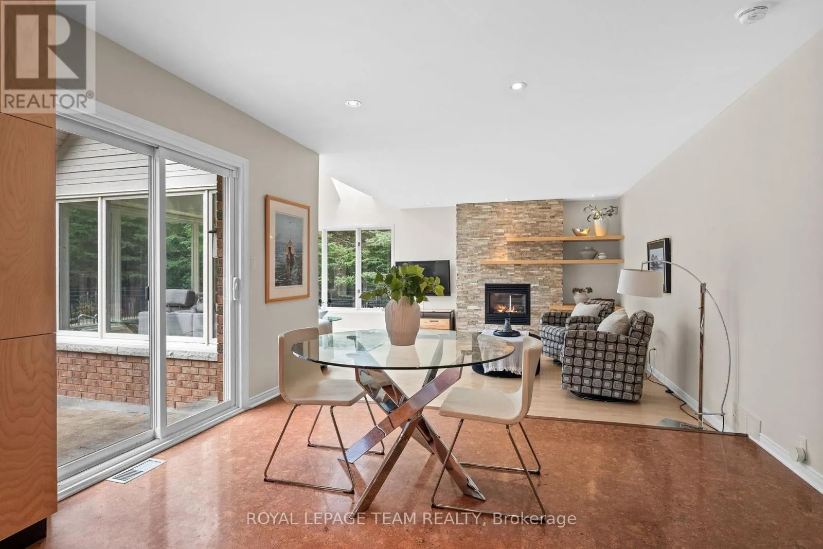 10 WELDALE DRIVE