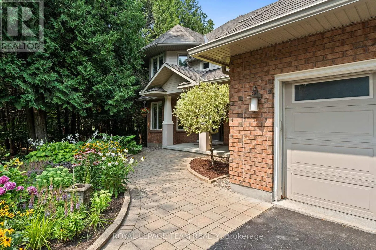 10 WELDALE DRIVE