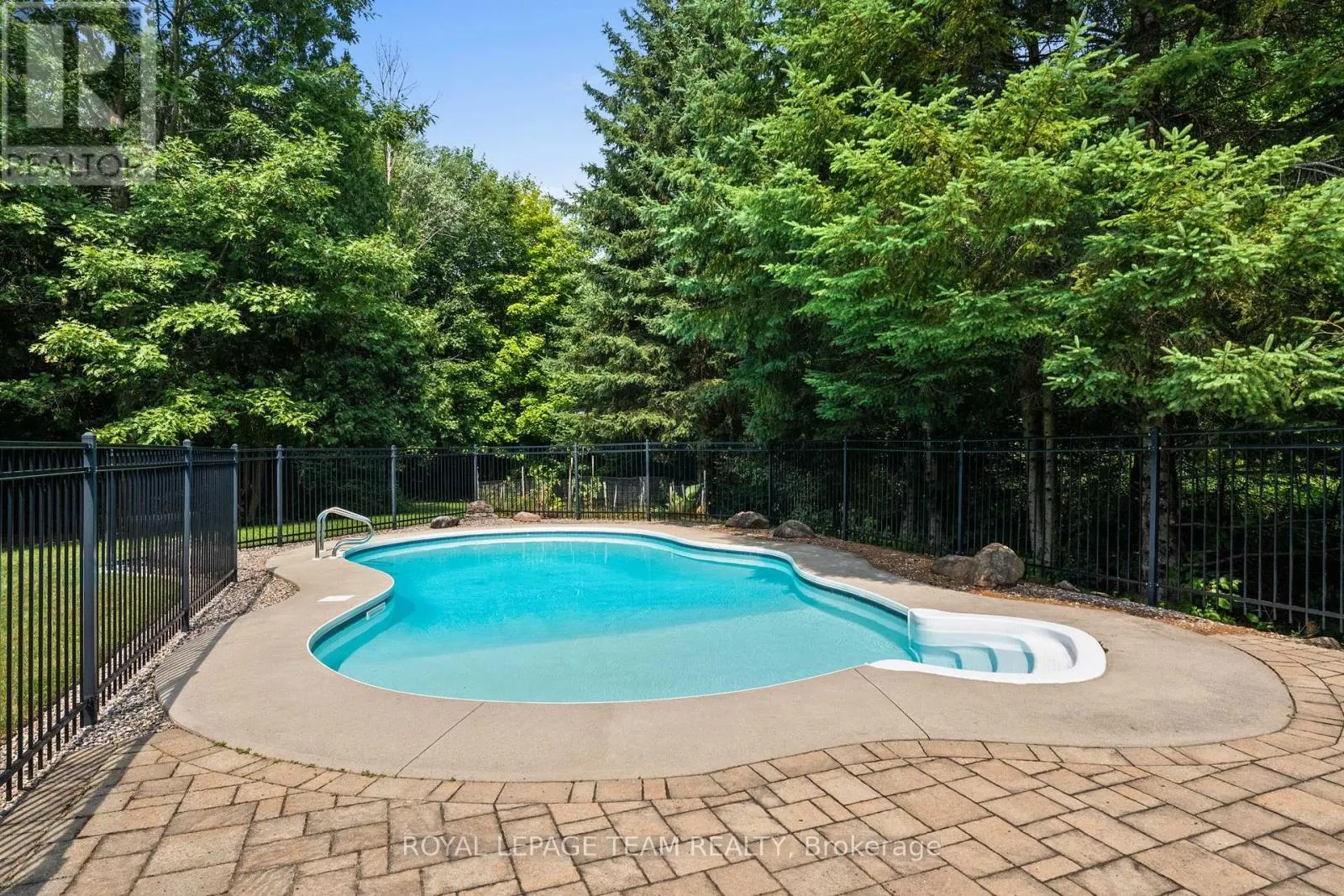 10 WELDALE DRIVE