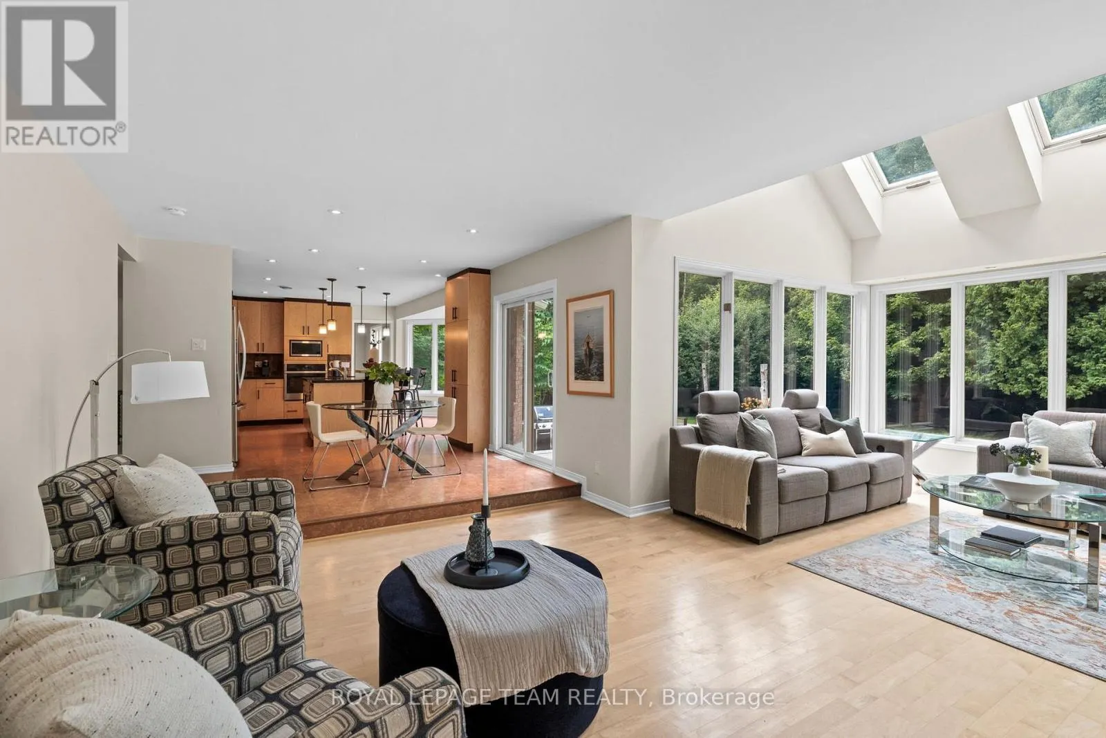 10 WELDALE DRIVE