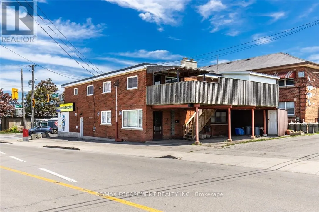 2340 KING STREET E