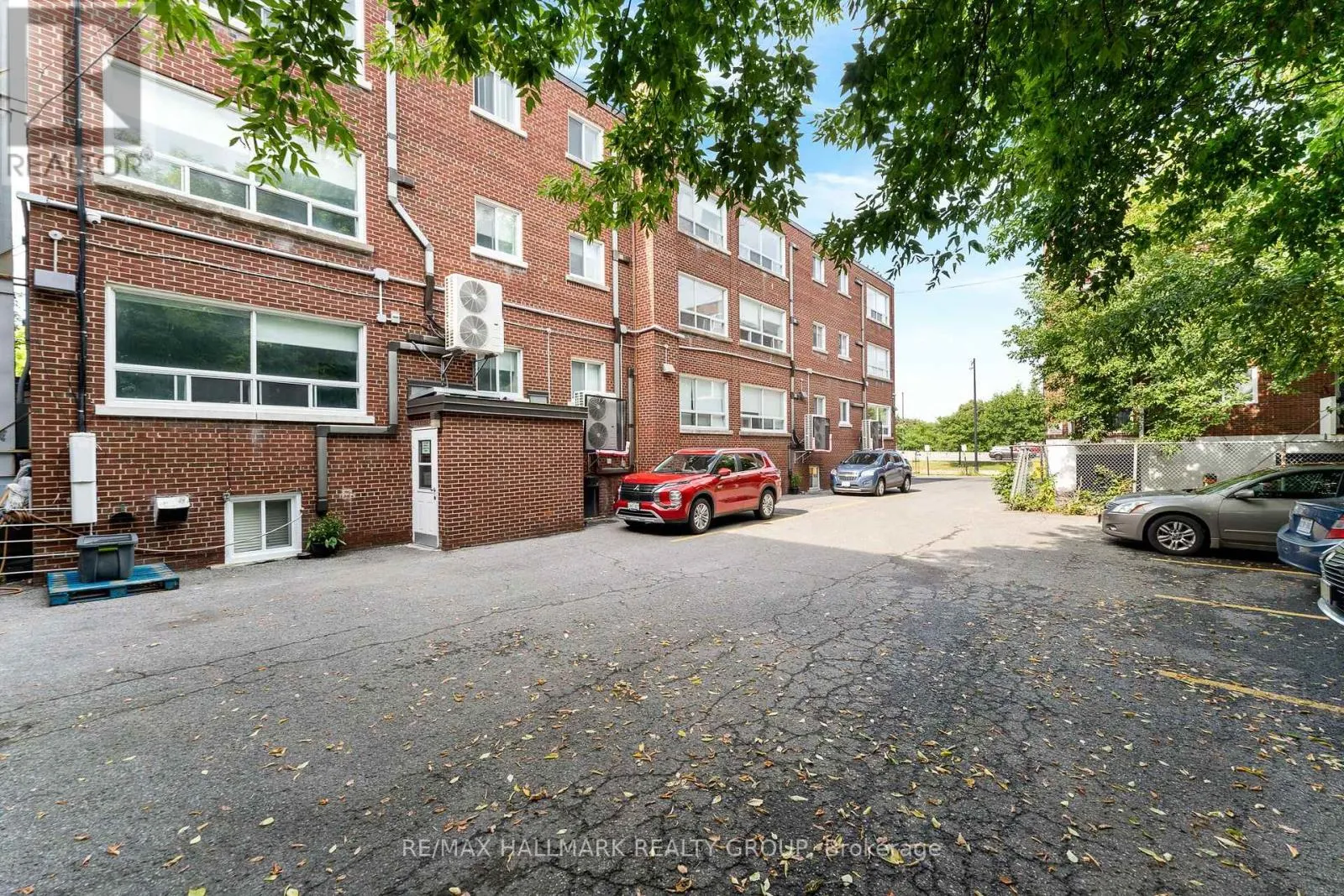 204 BOTELER STREET
