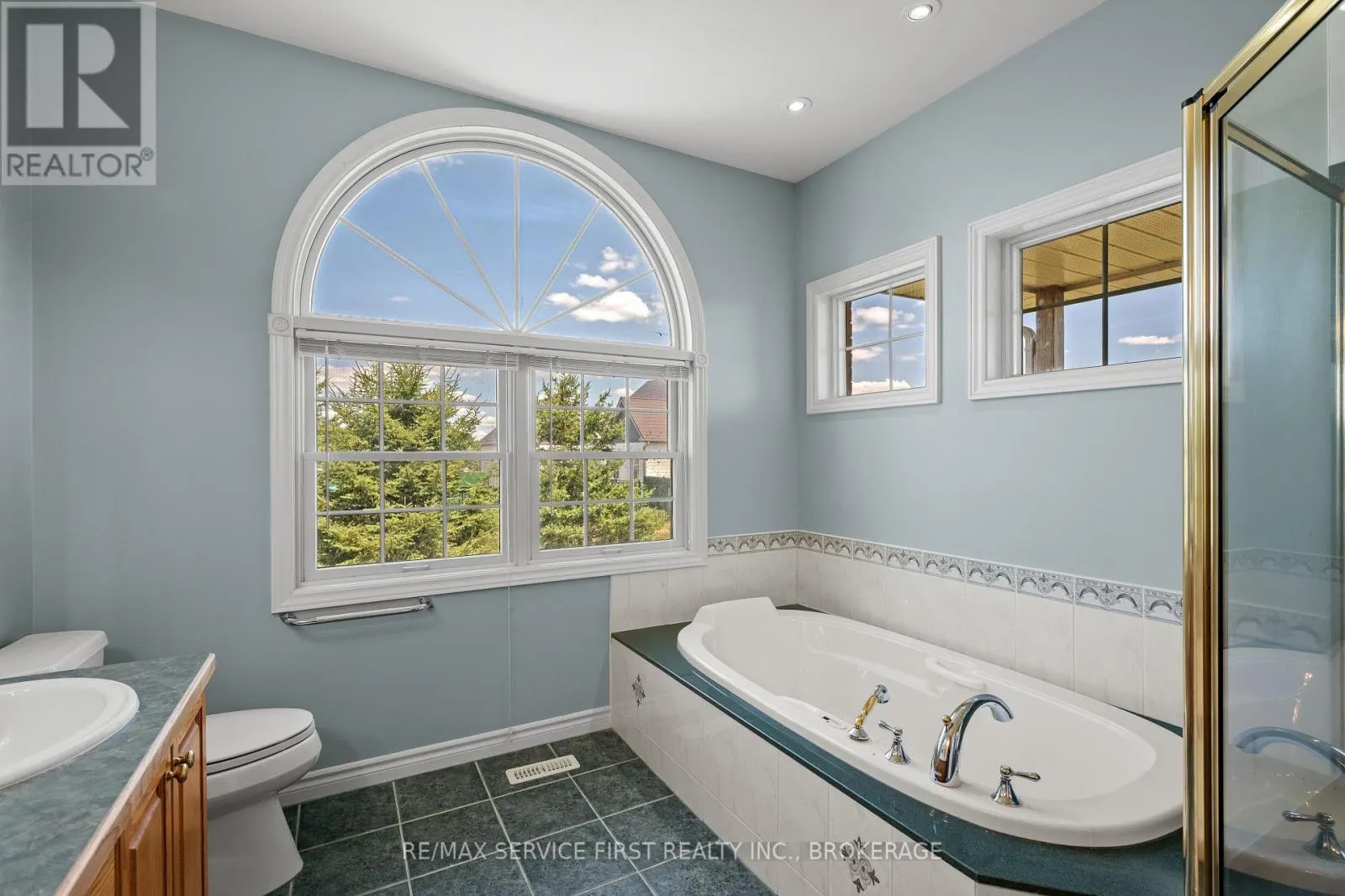 229 ISLAND VIEW DRIVE
