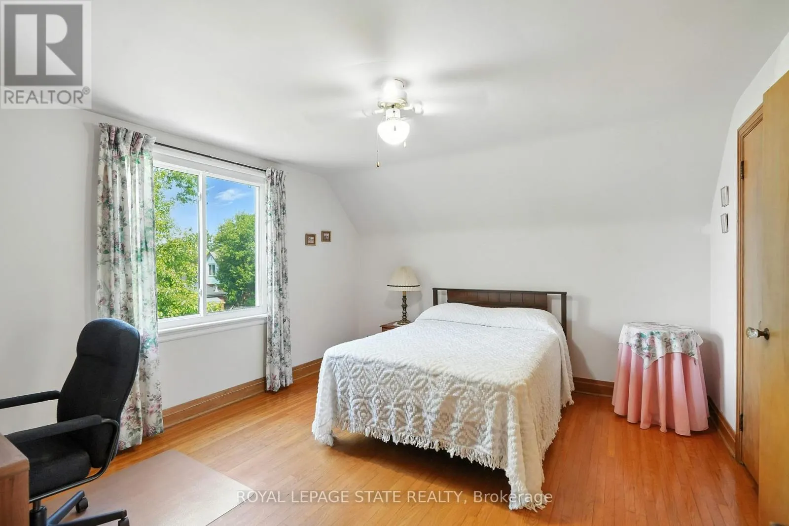 26 MARION PLACE