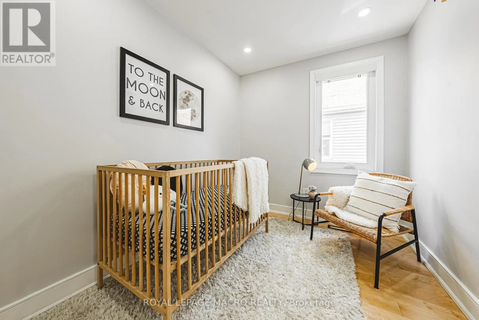 2016 BARTON STREET E