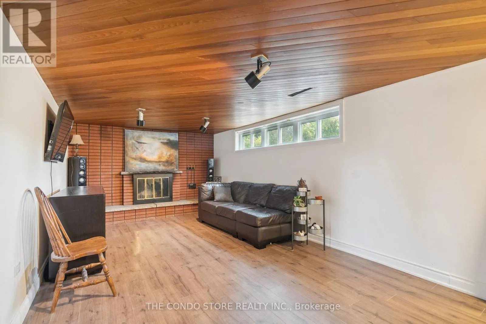 15 OLD ORCHARD DRIVE
