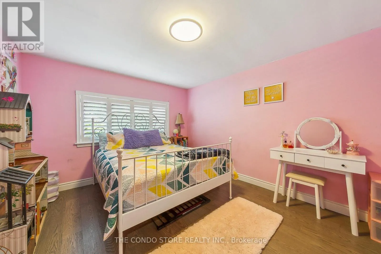 15 OLD ORCHARD DRIVE
