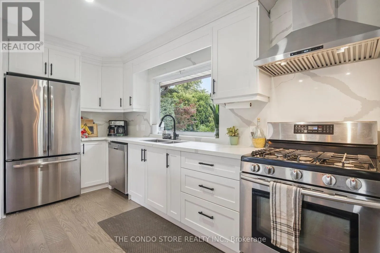 15 OLD ORCHARD DRIVE
