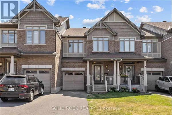 153 HAWKSHAW CRESCENT E