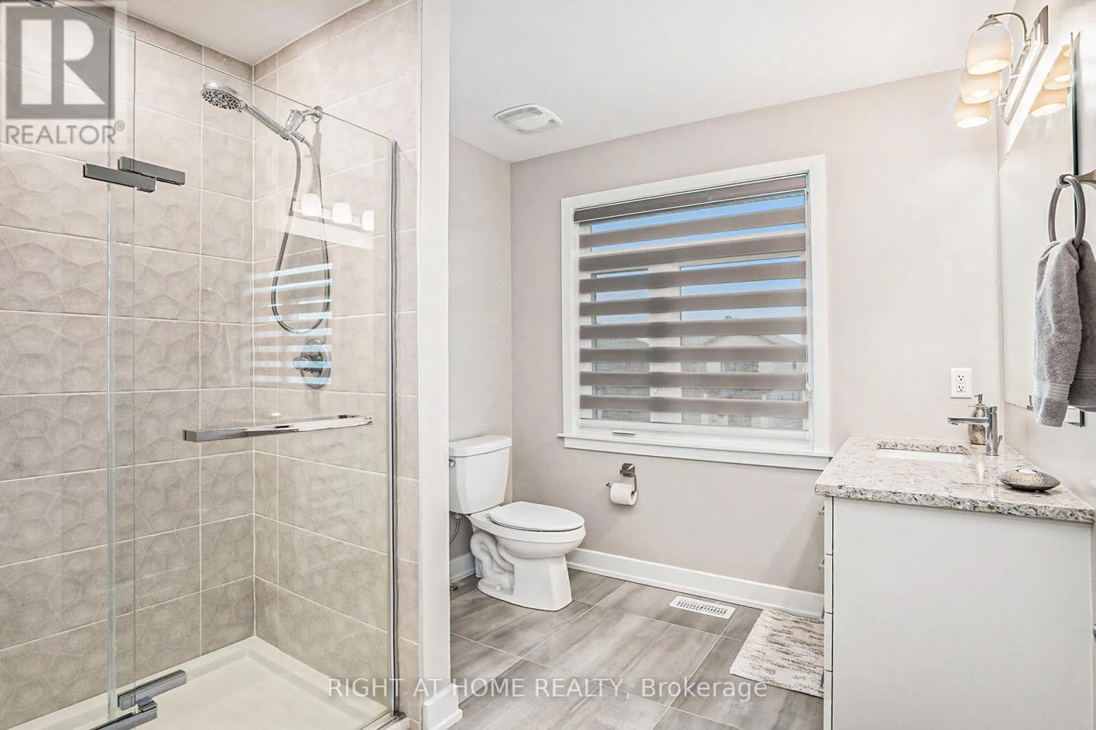 203 OSTERLEY WAY