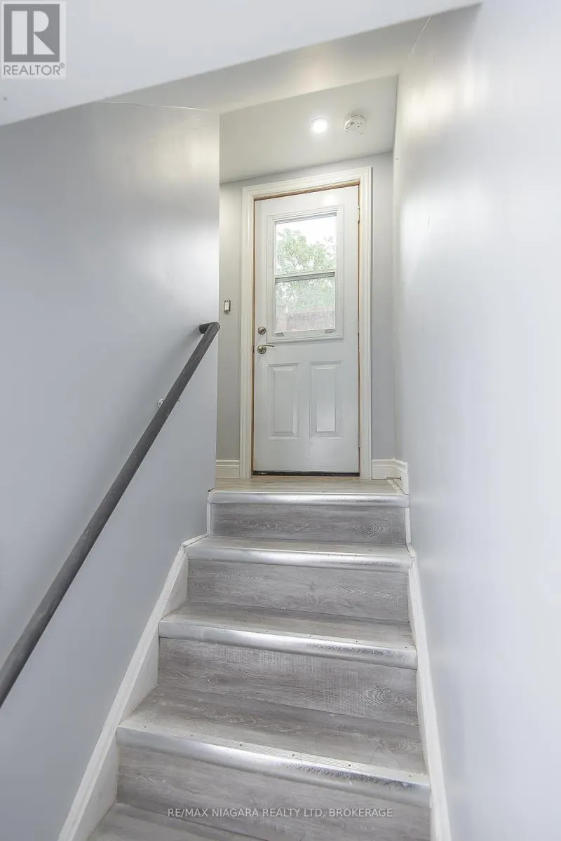 4607 NELSON CRESCENT