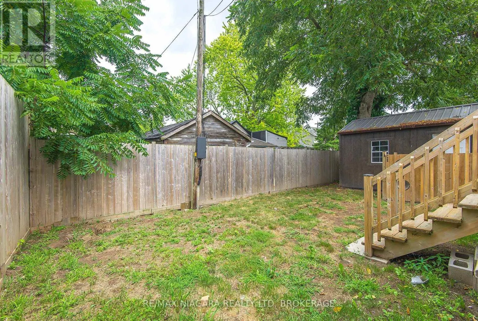 4607 NELSON CRESCENT