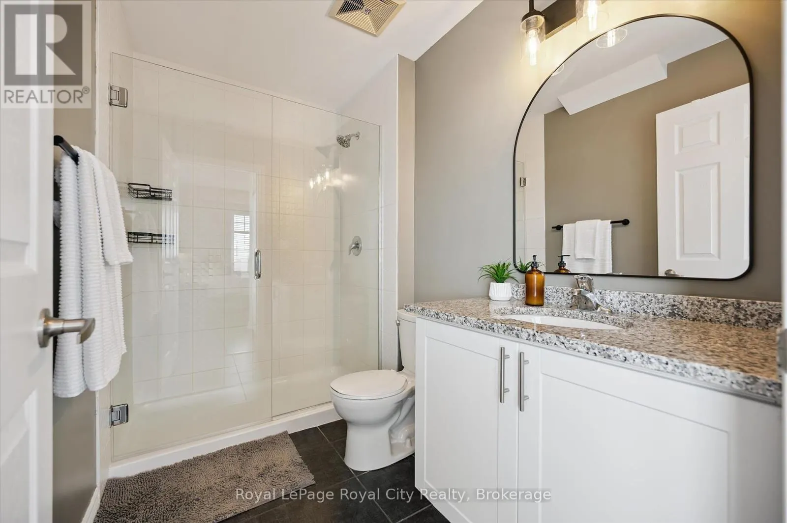 403 - 2 COLONIAL DRIVE, #403