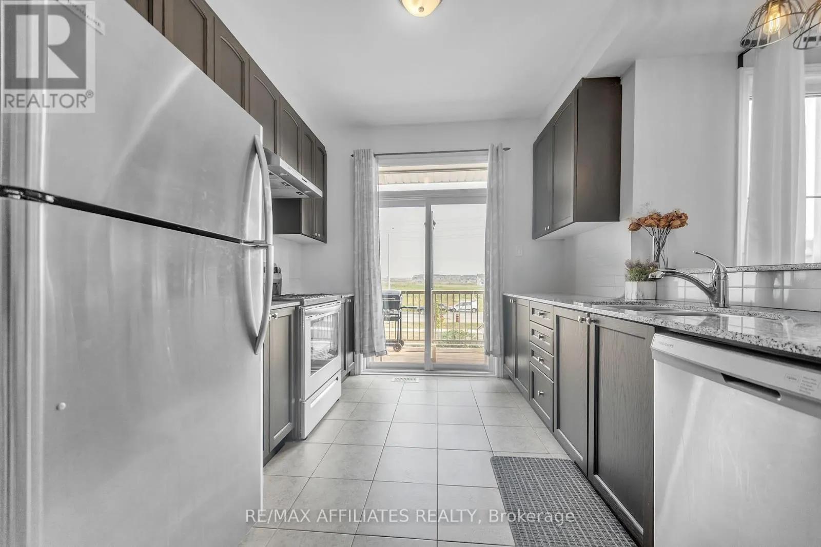 388 APHELION CRESCENT