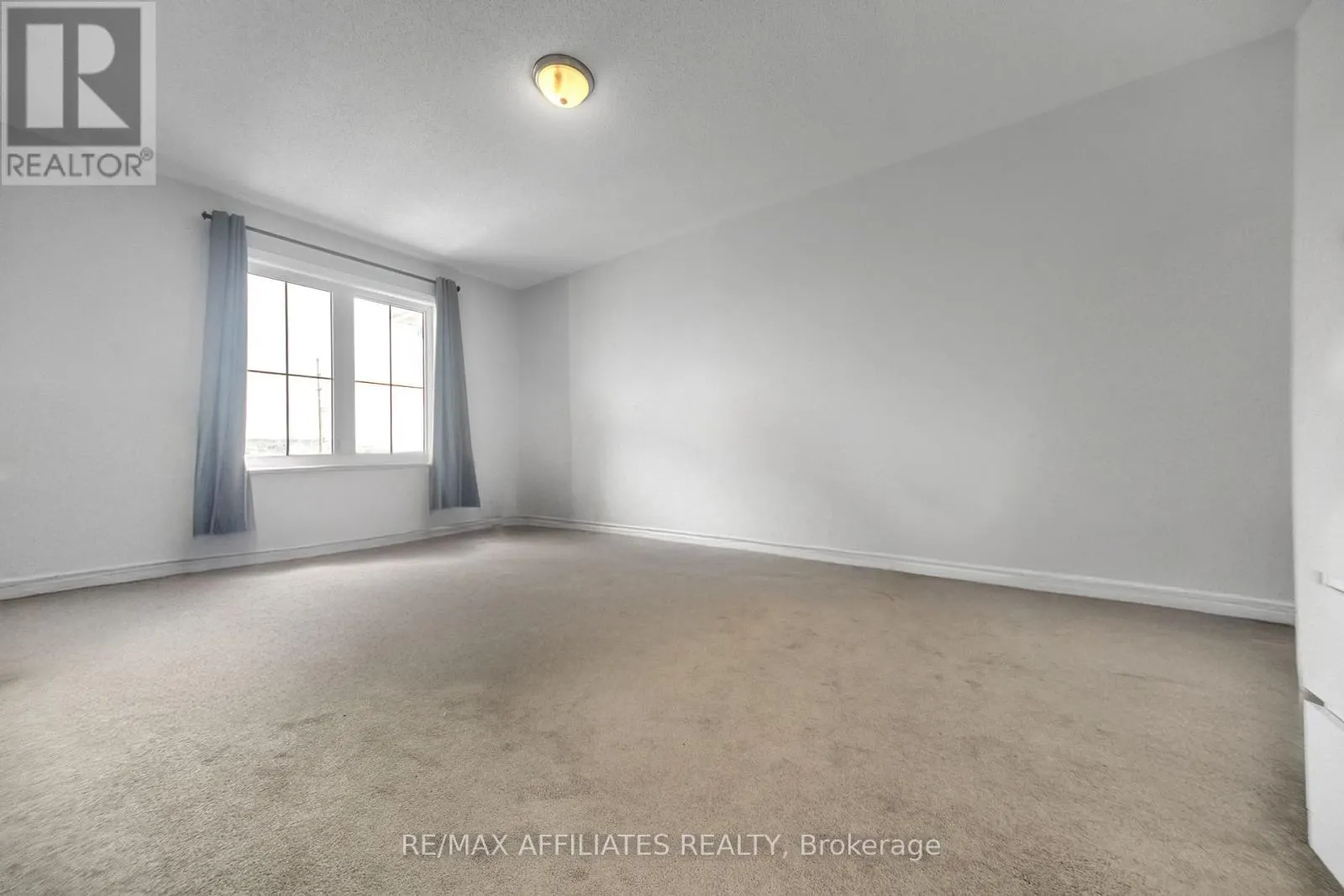 388 APHELION CRESCENT