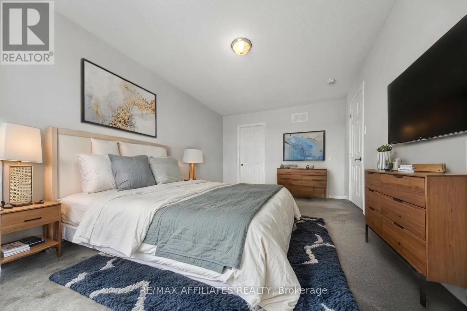 388 APHELION CRESCENT