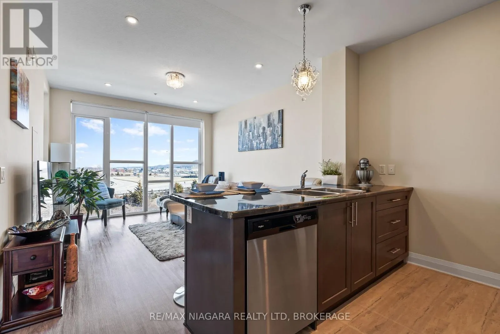 416 - 16 CONCORD PLACE, #416