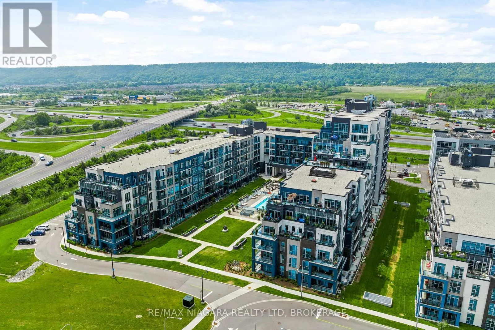 416 - 16 CONCORD PLACE, #416