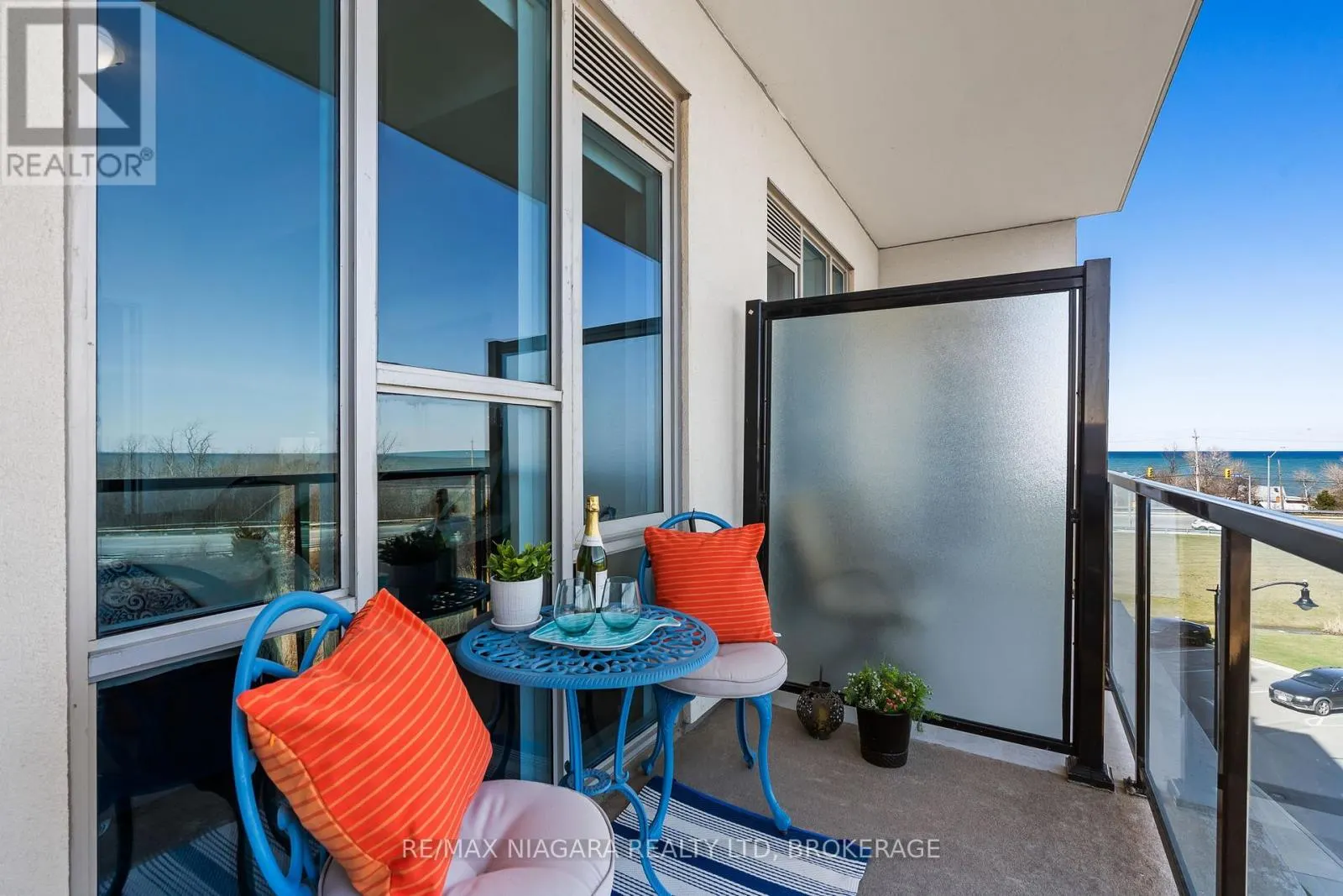 416 - 16 CONCORD PLACE, #416