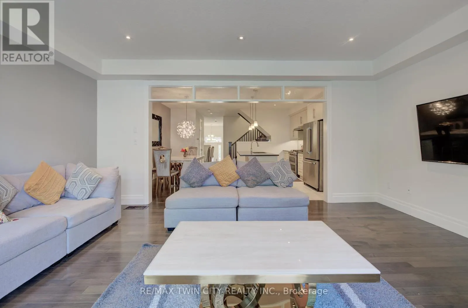 140 OAK PARK DRIVE