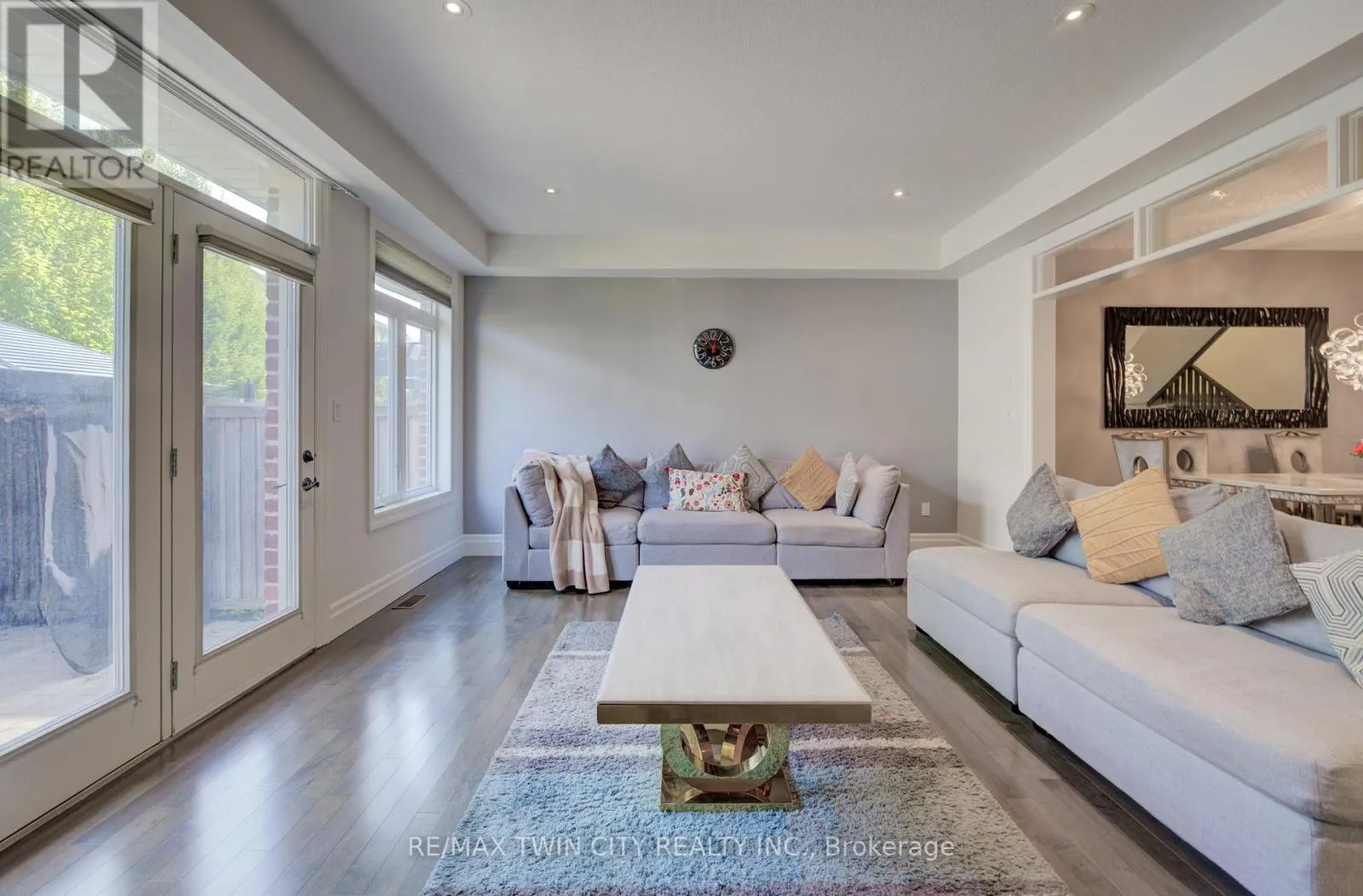 140 OAK PARK DRIVE