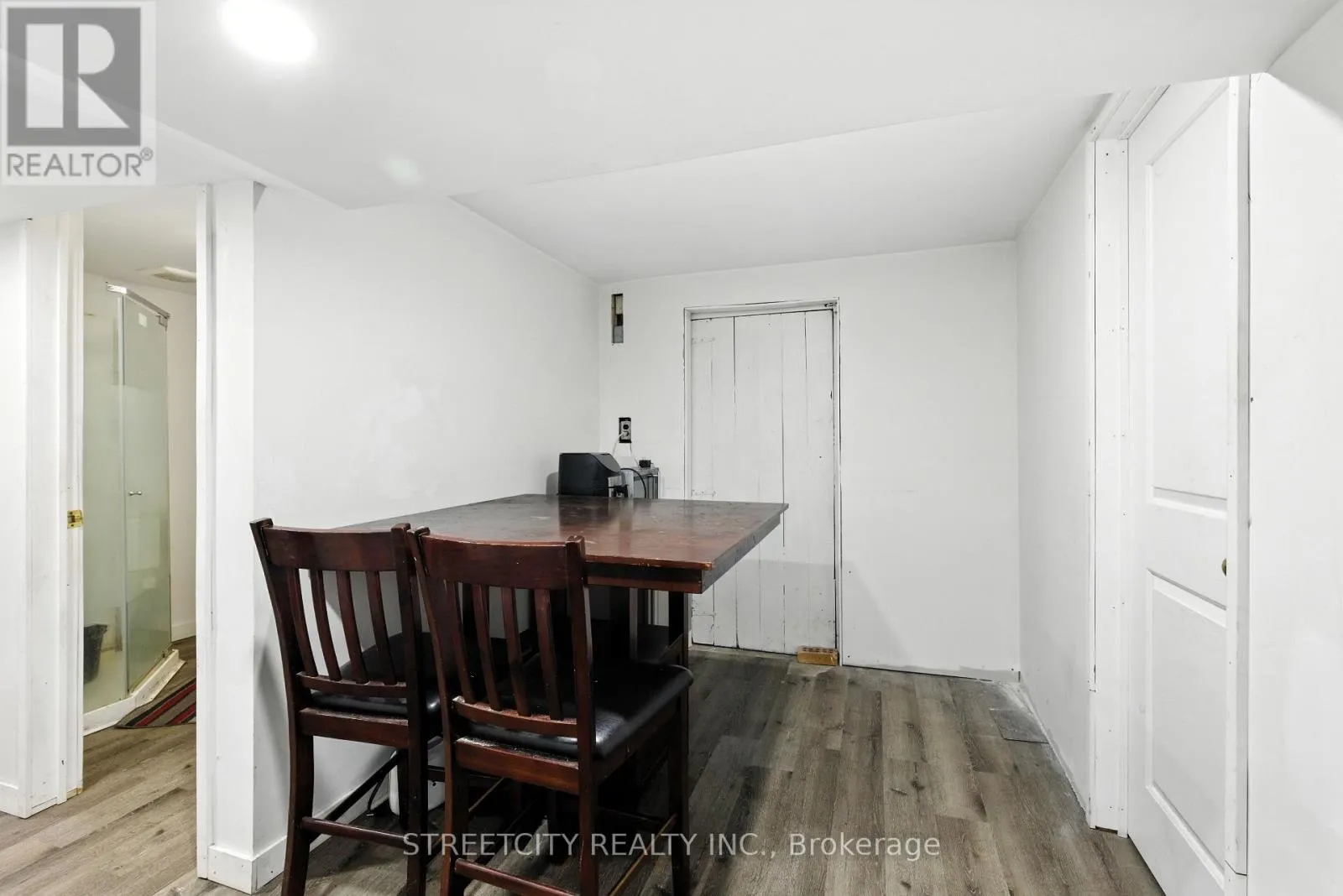 2257 TRAFALGAR STREET