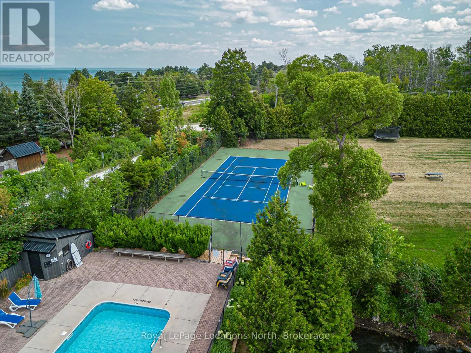 10 - 116 HIDDEN LAKE ROAD, #10
