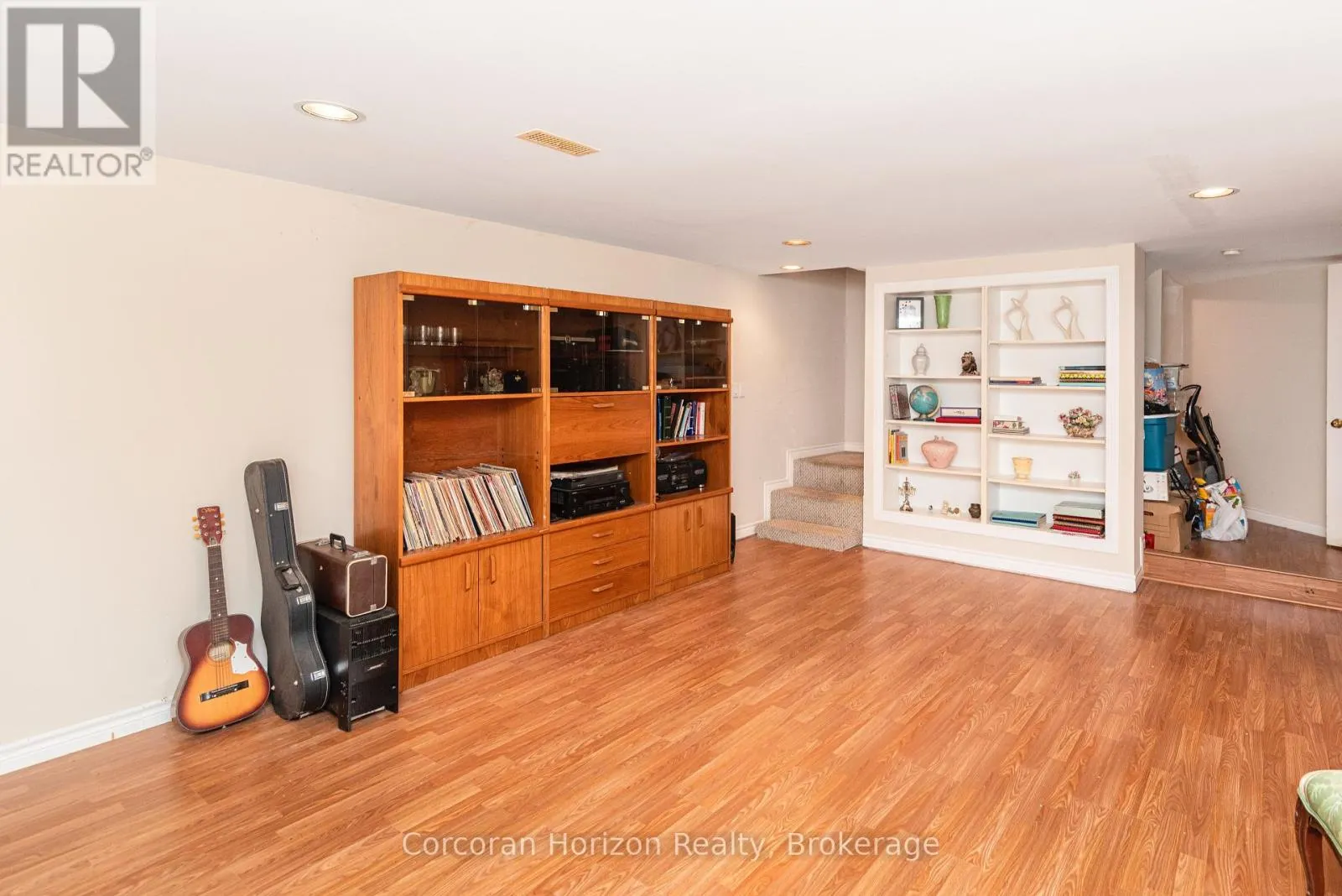 308 ACADIA DRIVE