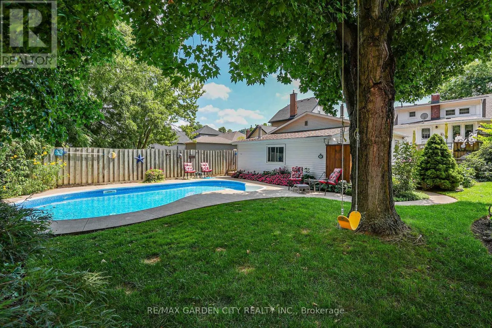 110 LIVINGSTON AVENUE