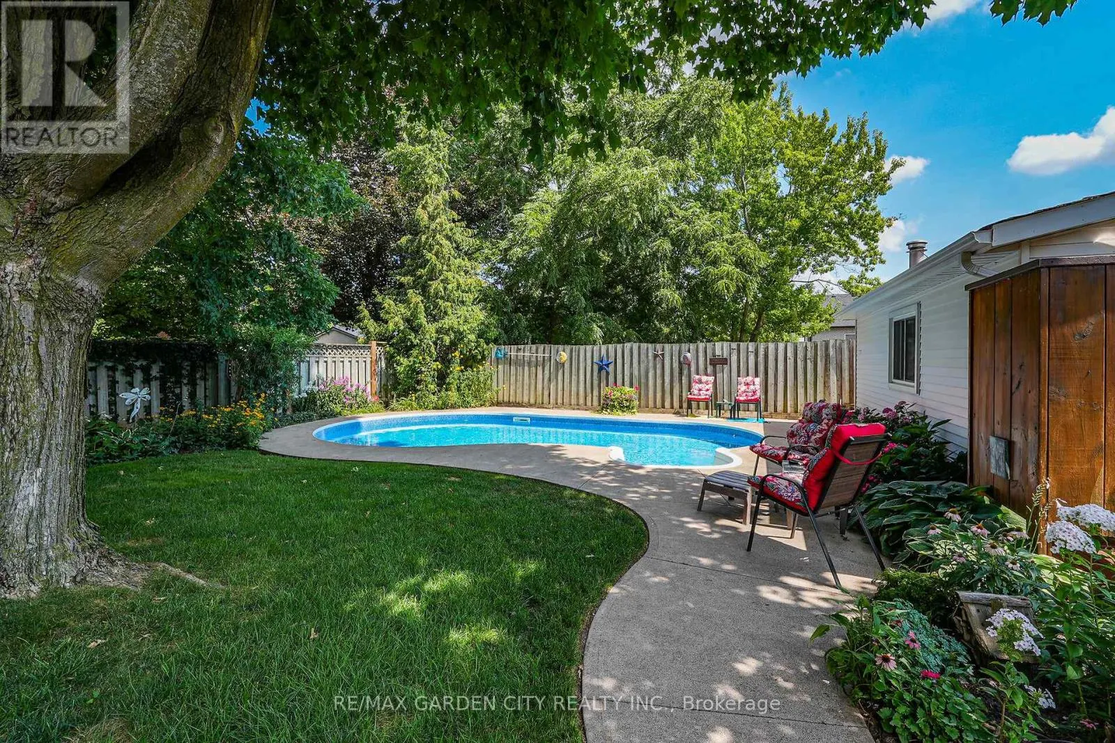 110 LIVINGSTON AVENUE