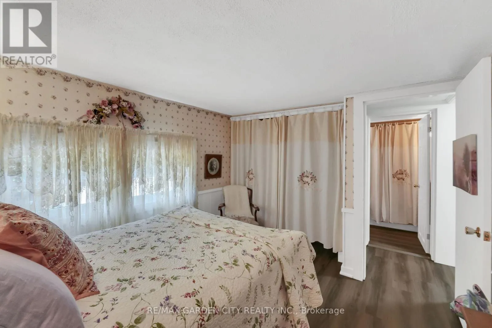 110 LIVINGSTON AVENUE