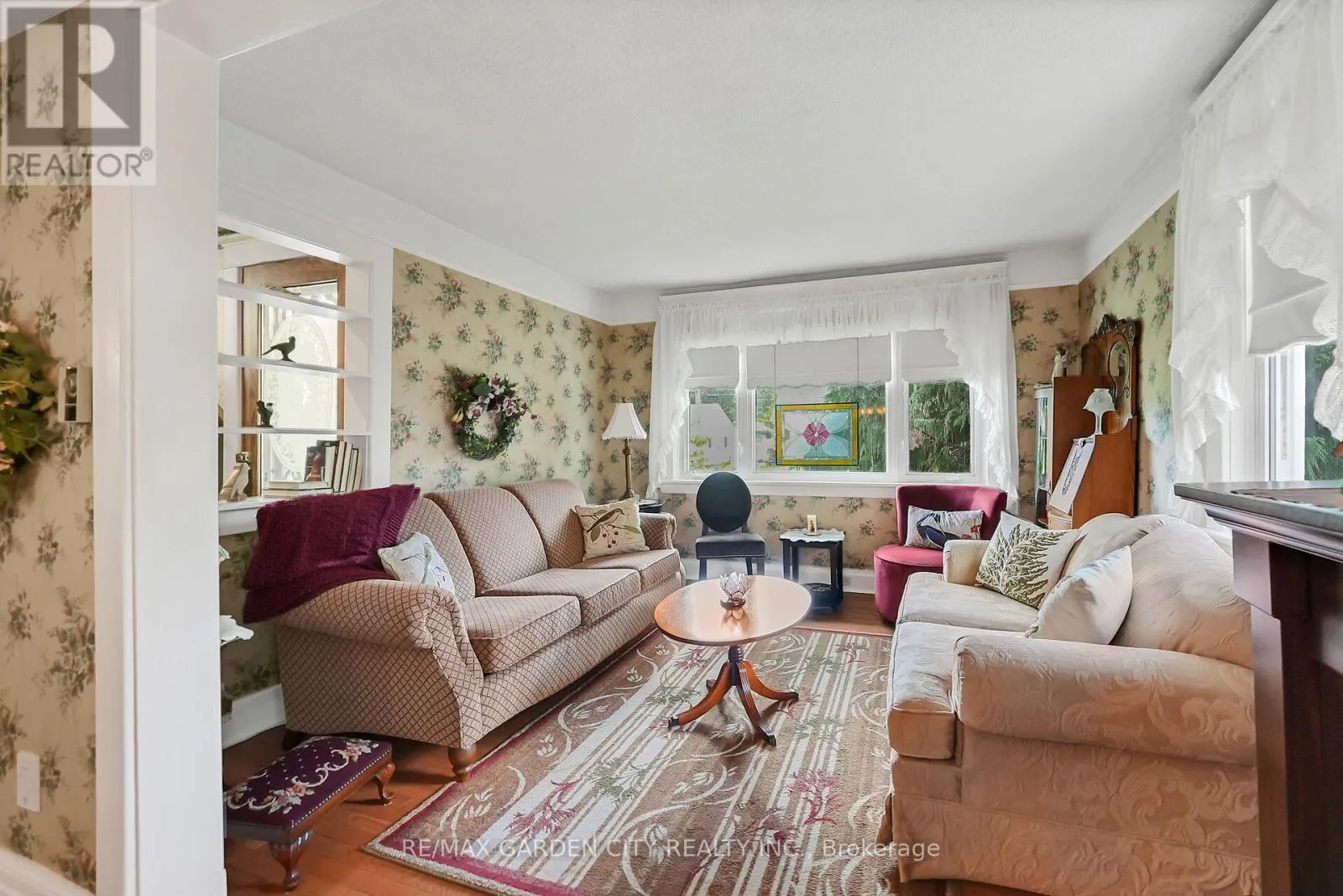 110 LIVINGSTON AVENUE