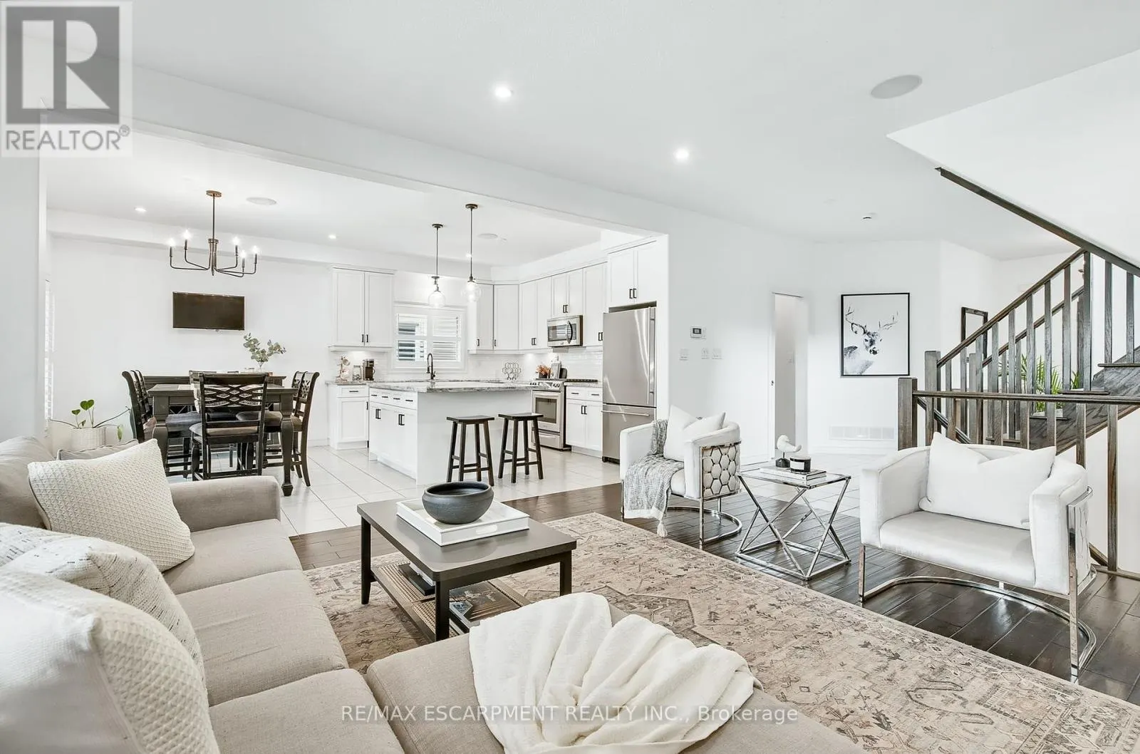 4884 ALLAN COURT