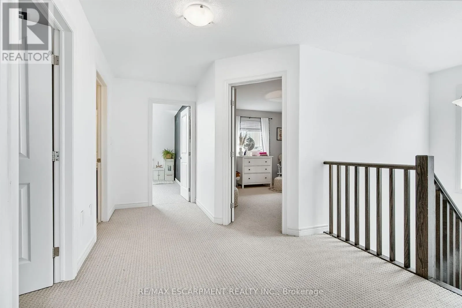 4884 ALLAN COURT